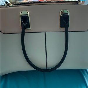 WHITE BLACK AND PINK PURSE